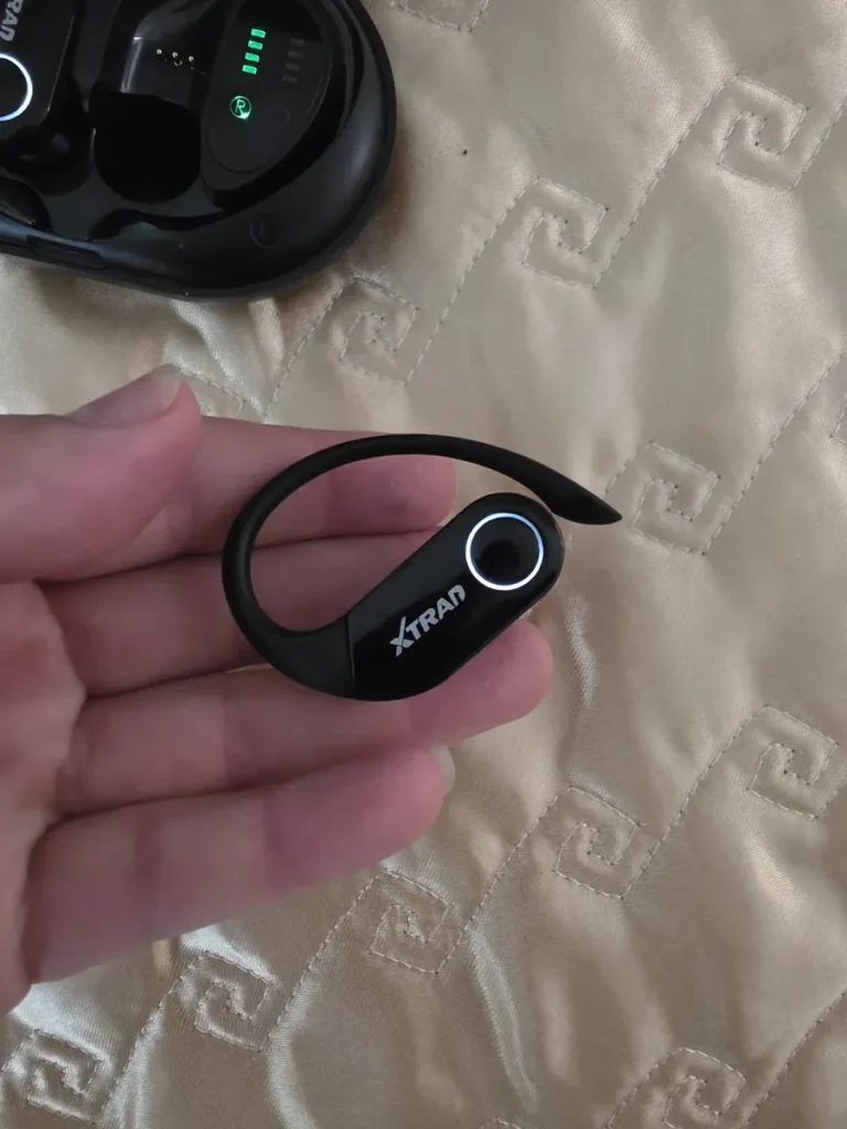 Fone Bluetooth Esportivo com Gancho